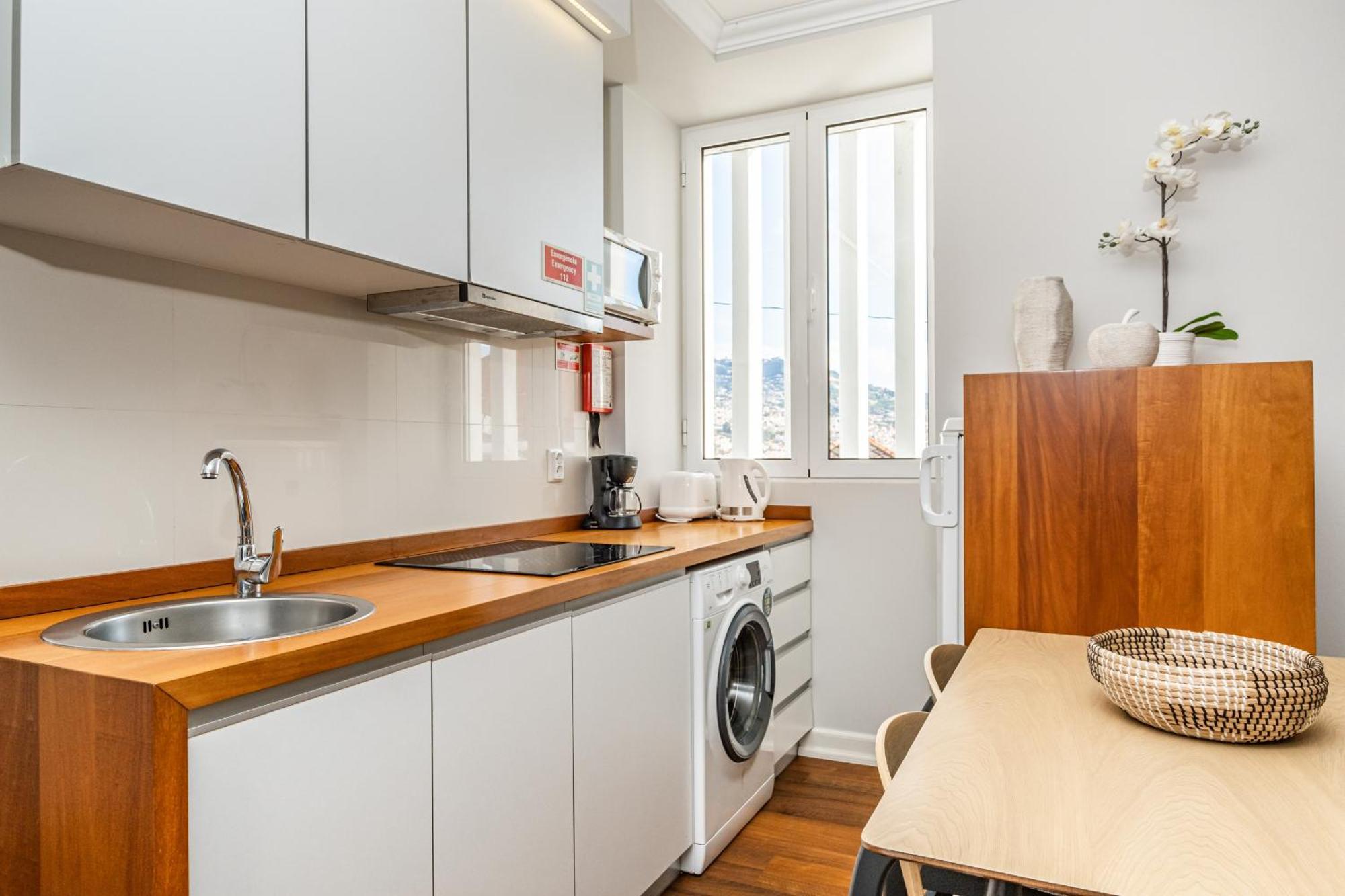 Hillside - By Wehost Appartement Funchal  Buitenkant foto